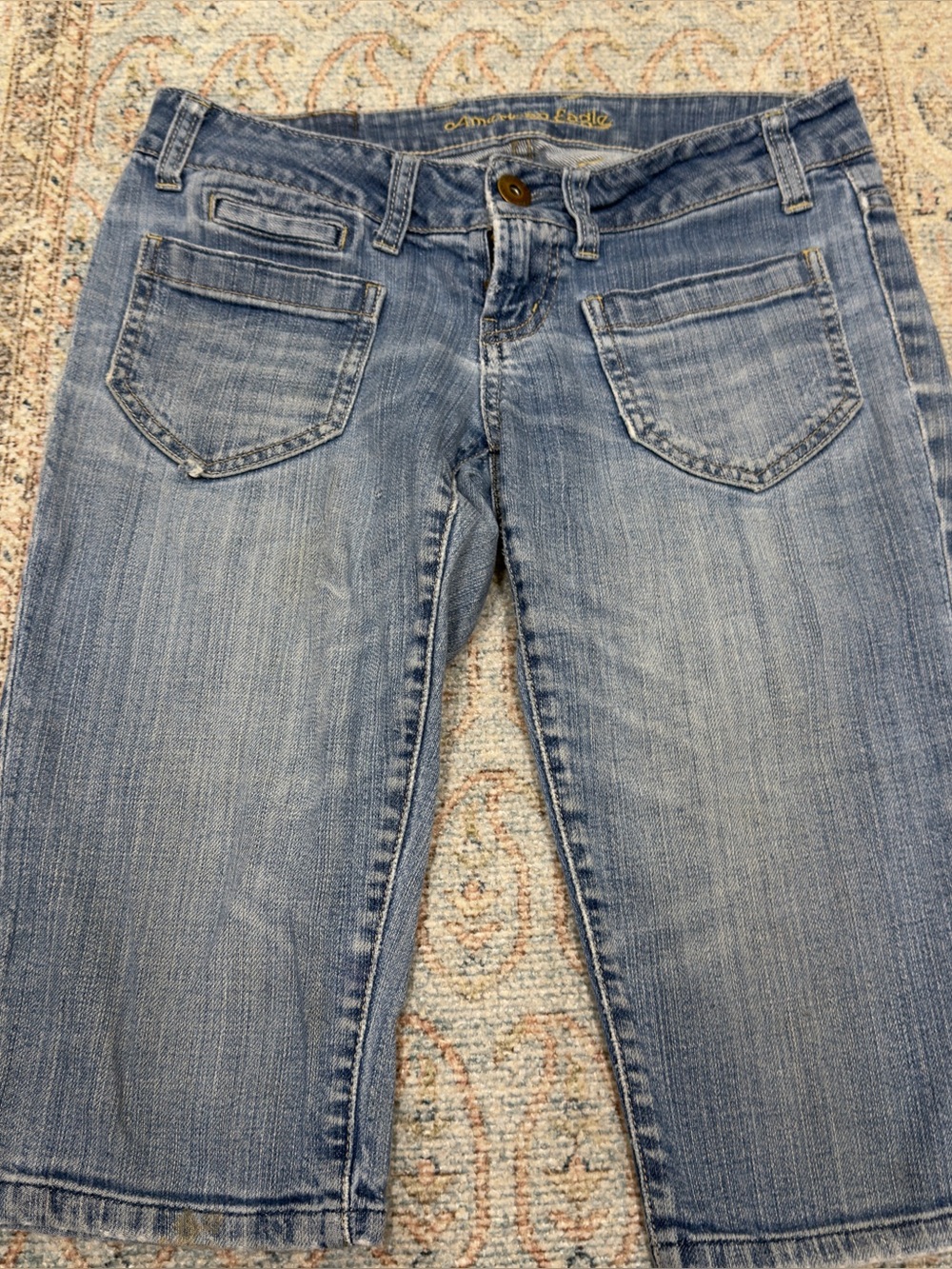 Vintage Y2K American Eagle Outfitters Light Blue Denim Capri low rise size 4